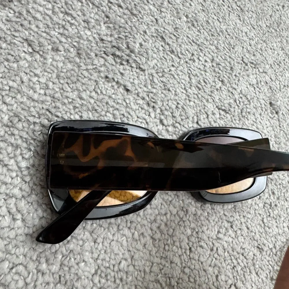 Womens Tortoise Shell Rectangle Sunglasses Chunky Frame Wide Temple Y2K 90s